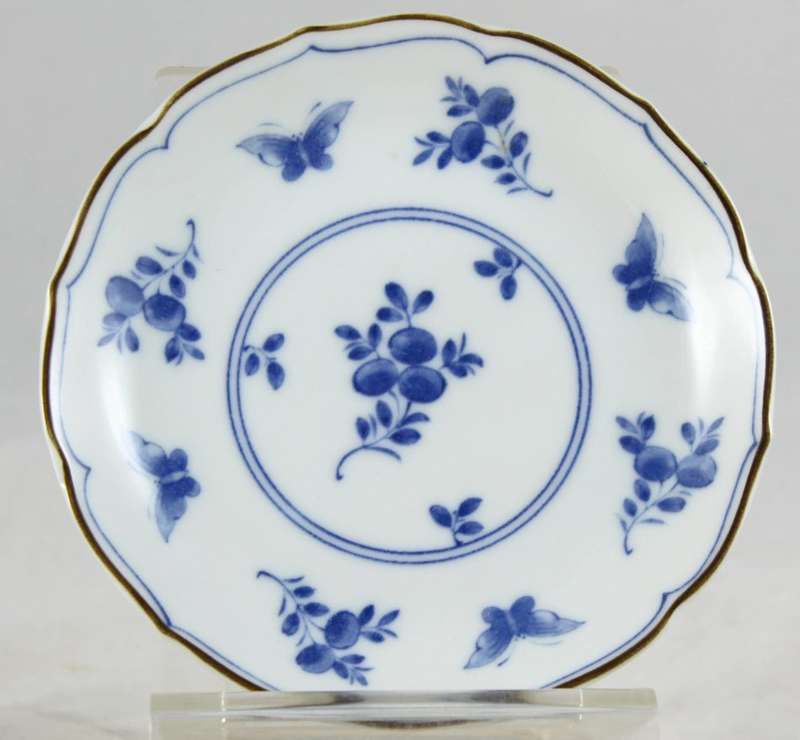 Blue & white - small Japanese display plate