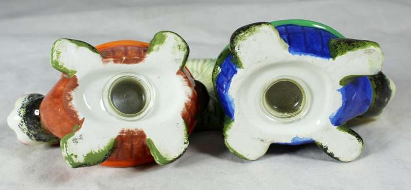 Character salt & pepper set - funky tortoise on stand
