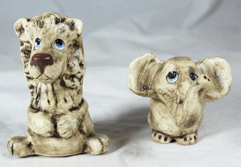 Character salt & pepper set - Lion & Elephant