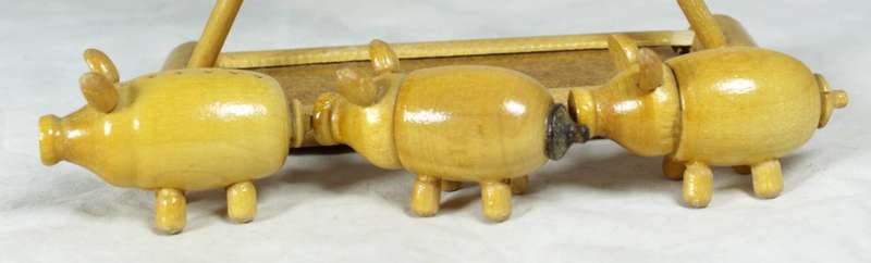 Character Salt & Pepper Set - Pig Condiment Set - Beautiful!