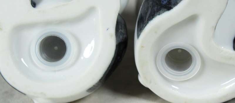Character salt & pepper set - Black & White Pigs