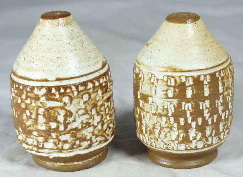 Character salt & pepper set - Huts