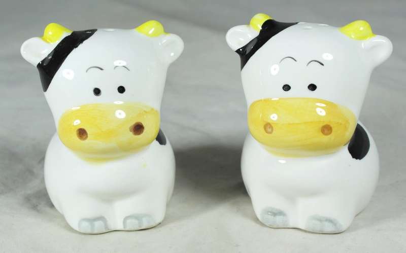 Cows character salt & pepper set