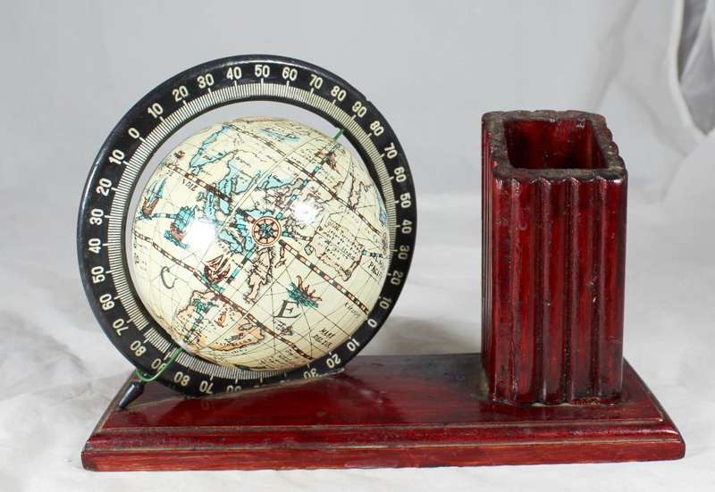 Desk organizer with globe