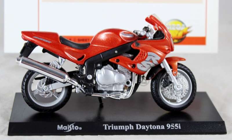 Maisto - Triumph Daytona 955i - bike & info sheet