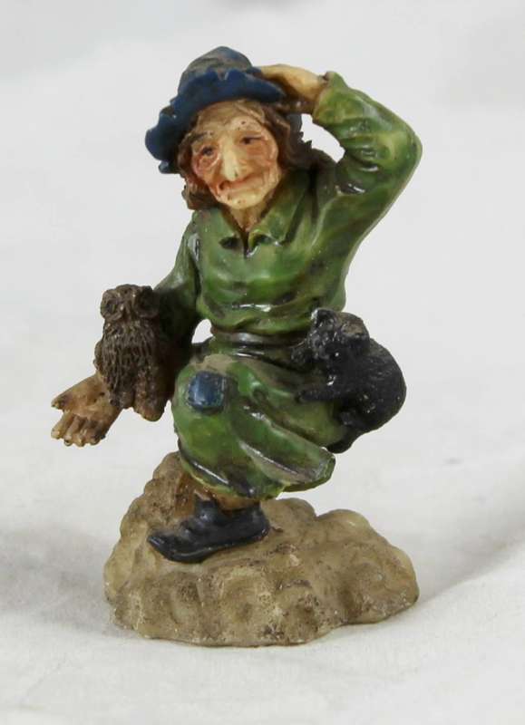 Small Figurine - Witch Holding Her Hat - Beautiful! - Bid Now!!!