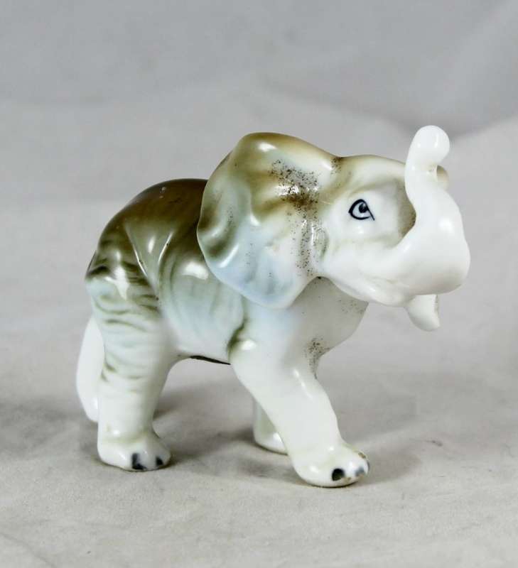Miniature bone China - elephant