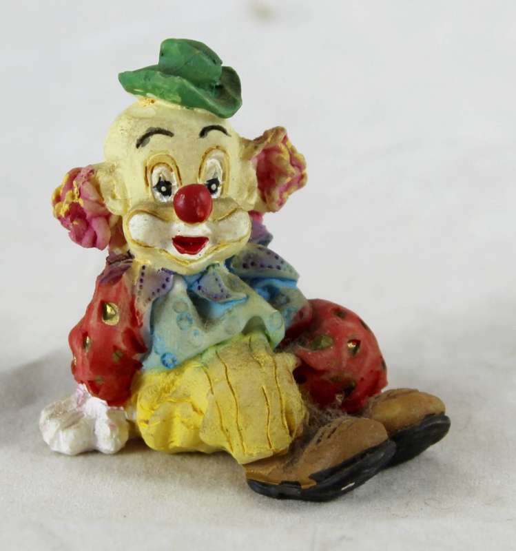 Small Clown - Seated Tramp - Gorgeous!