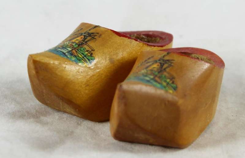 miniature Holland shoes - pair