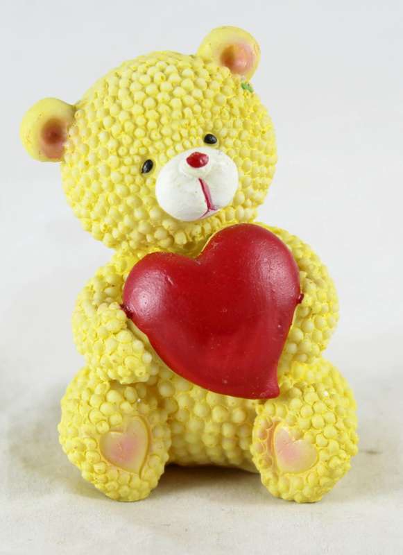 Small Bear Holding Big Heart - Gorgeous!