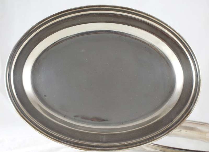 Platters - Pair - Silver Plated - Beautiful!! - Bid Now!