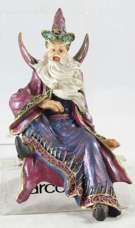 Seated wizard - edge mounted