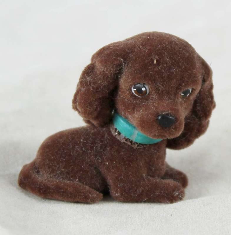 Suede puppy - dark brown with green collar