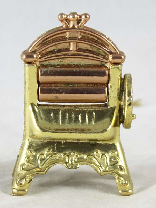 Miniature Vintage Laundry Press