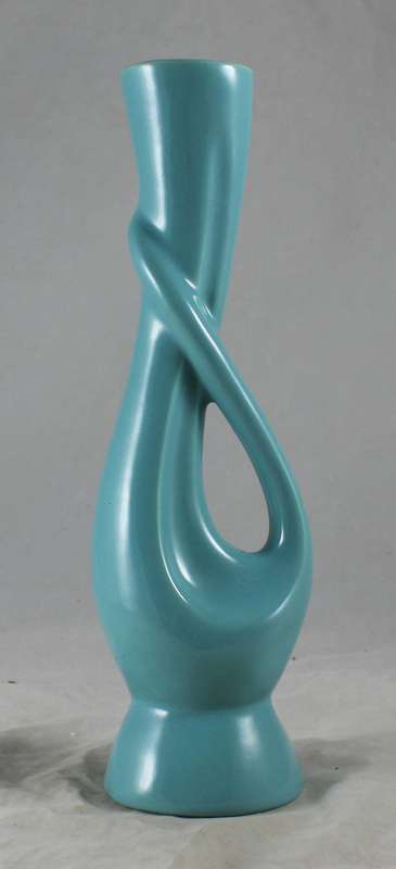 Lucia Ware - Decorative Vase - BID NOW!!!