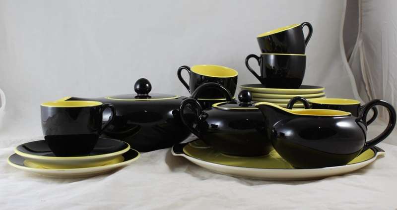 Villeroy & Boch - Yellow and black teaset
