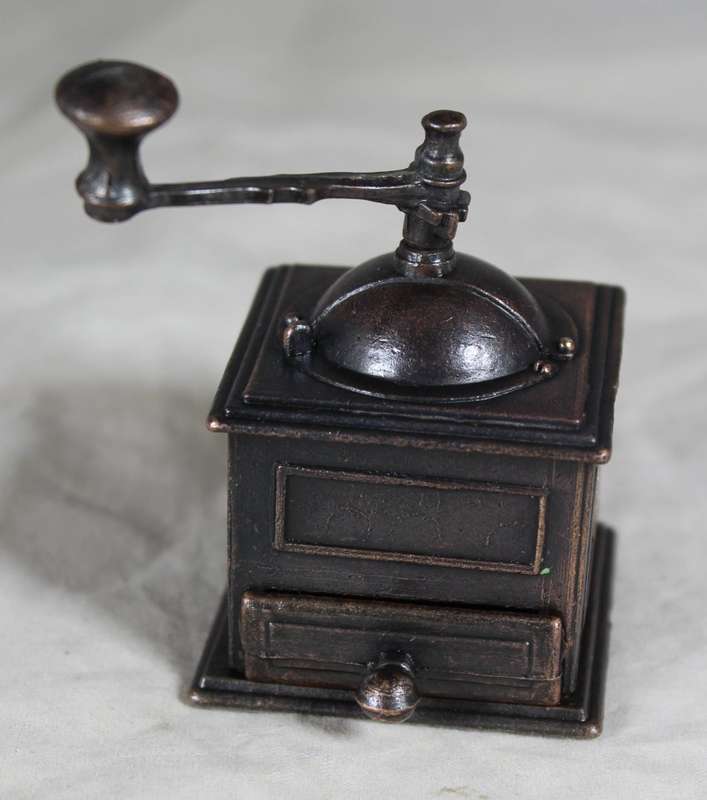 Holly Hobbie (1977) Diecast Metal-Box included but not sealed-Coffee Grinder with moveable Parts