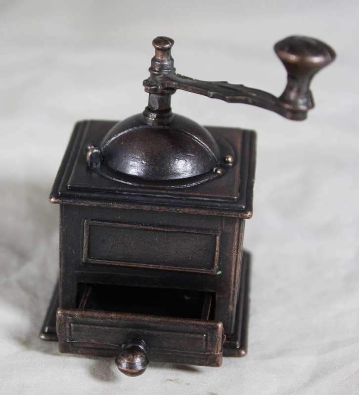 Holly Hobbie (1977) Diecast Metal-Box included but not sealed-Coffee Grinder with moveable Parts