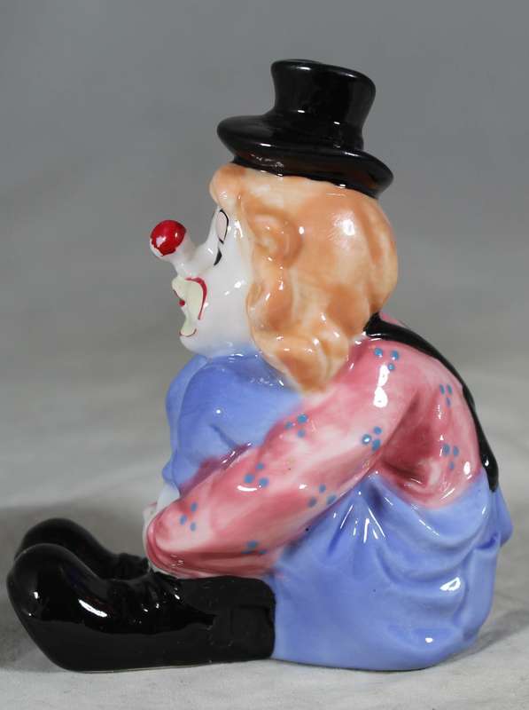 Seated Clown with Pulled up Legs - BID NOW!!!