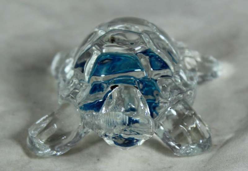 Small glass tortoise blue