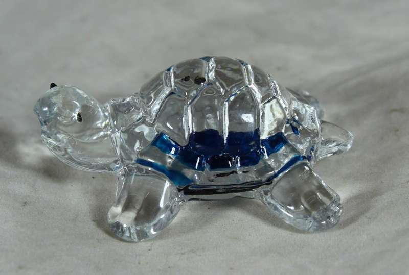Small glass tortoise dark blue