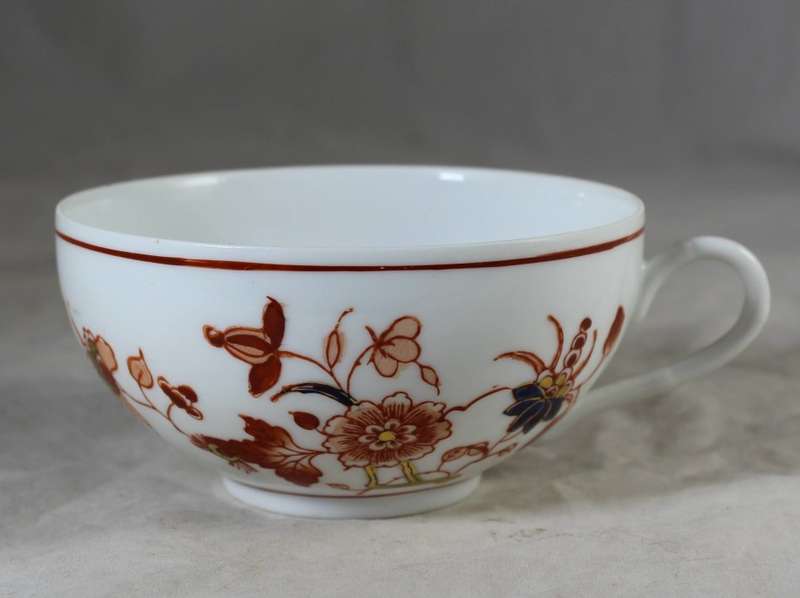Very fine Emperors embossed face in cup