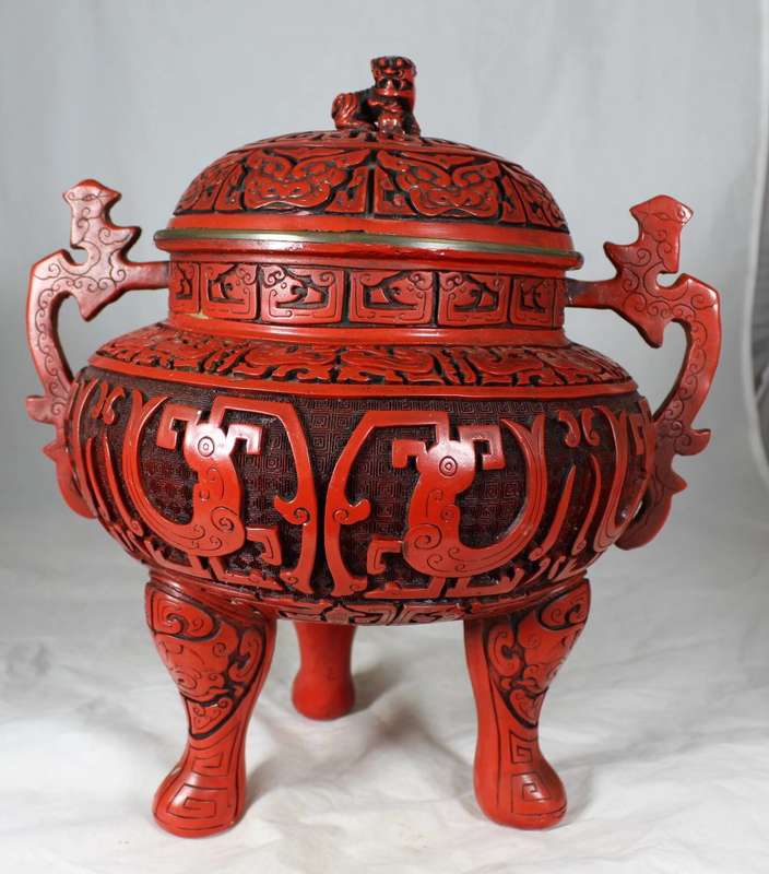 Cinnabar Style Footed & Lidded Temple Bowl with 3 Way Wooden Display Stand - BID NOW!!!!