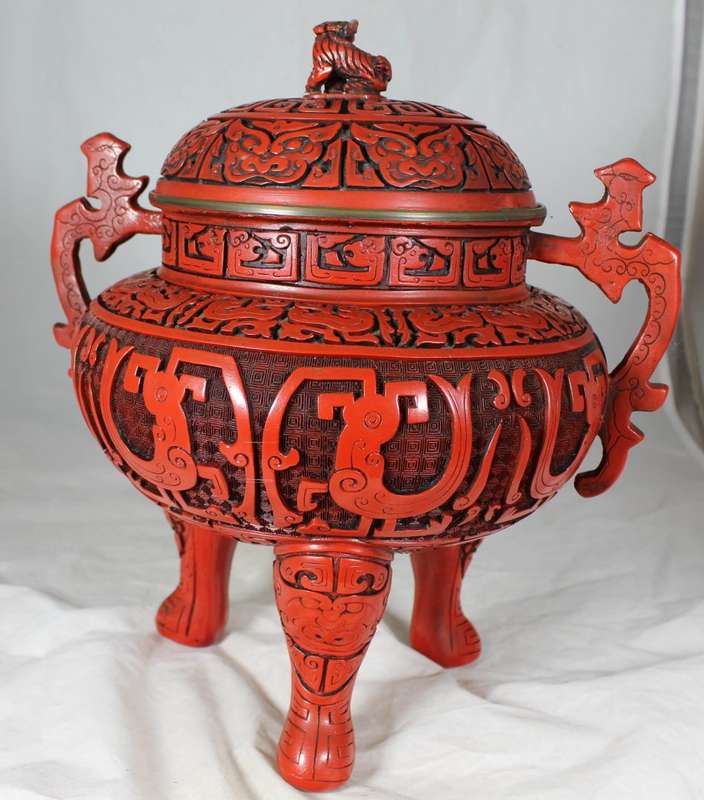 Cinnabar Style Footed & Lidded Temple Bowl with 3 Way Wooden Display Stand - BID NOW!!!!