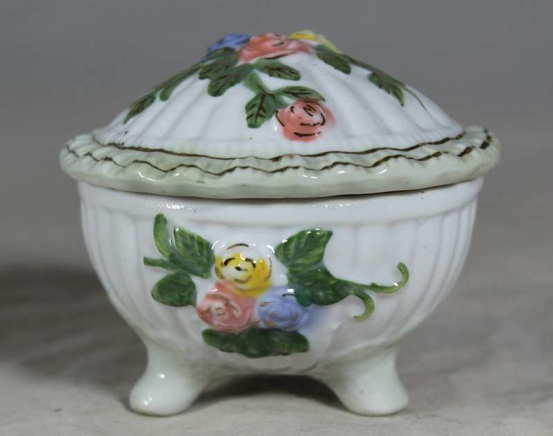 Lidded Porcelain Trinket Dish - BID NOW!!!