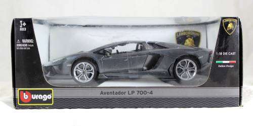 Burago- Aventador LP 700-4 (Die cast)