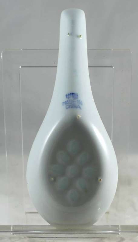 Chinese B and W Spoon - Bid Now!!
