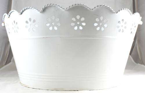 Large Metal Flower/ Bathroom tubs