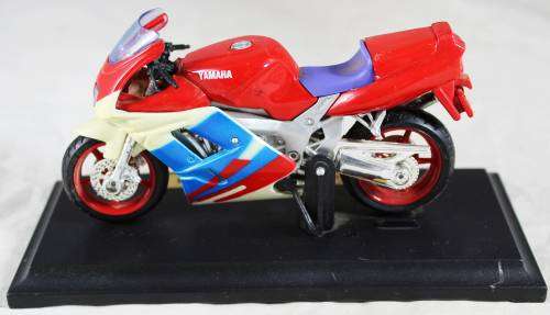 Maisto -  Bike - Yamaha FZR600R - Bid Now!!