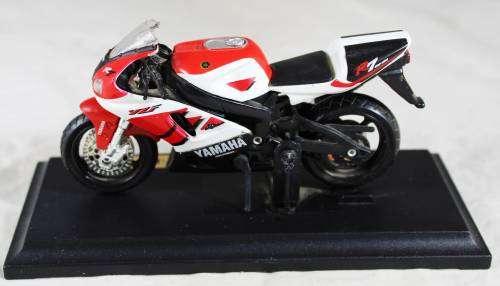Maisto -  Bike - Yamaha YZF-R7 - Bid Now!!