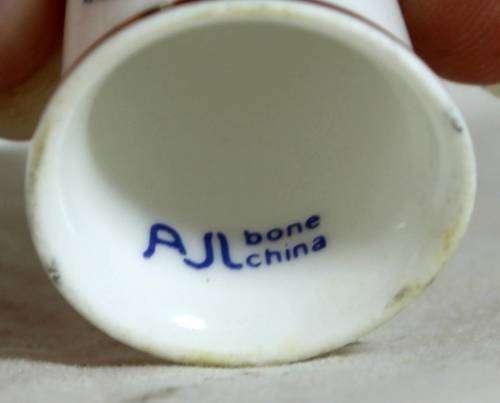 Ceramic thimble - Eastbourne