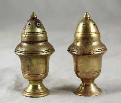 Small brass shakers