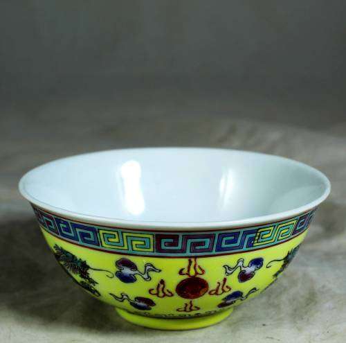 Chinese yellow with green Jingdenzhen dragon rice bowl