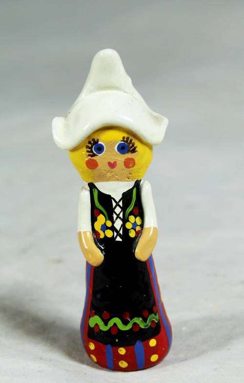 Miniature Bavarian girl