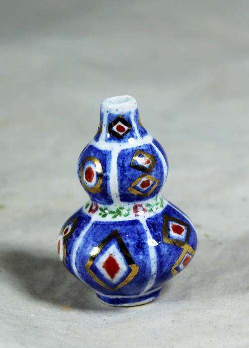Miniature Blue and Red Vase - Beautiful - Bid Now