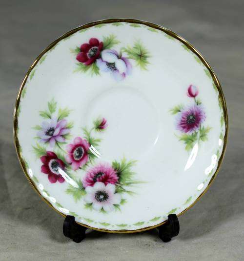 Miniature Royal Albert saucer - Anemones