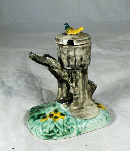 Character condiment holder