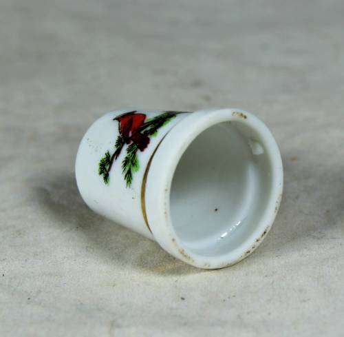 Thimble - Red Bird - Bid Now!!
