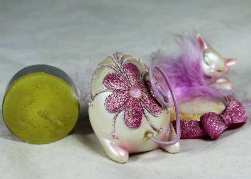 Show cat with candle - Pink