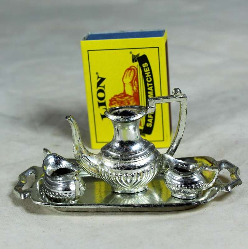 Plated metal miniature serving set -  Gorgeous!