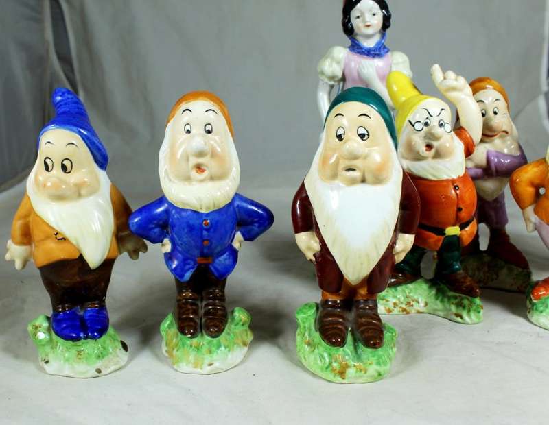 Vintage snow white and the seven dwarfs