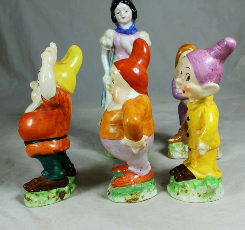 Vintage snow white and the seven dwarfs