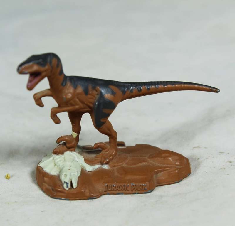 Miniature metal velociraptor - UCS & AMBLIN -  Gorgeous! - Bid Now!!!
