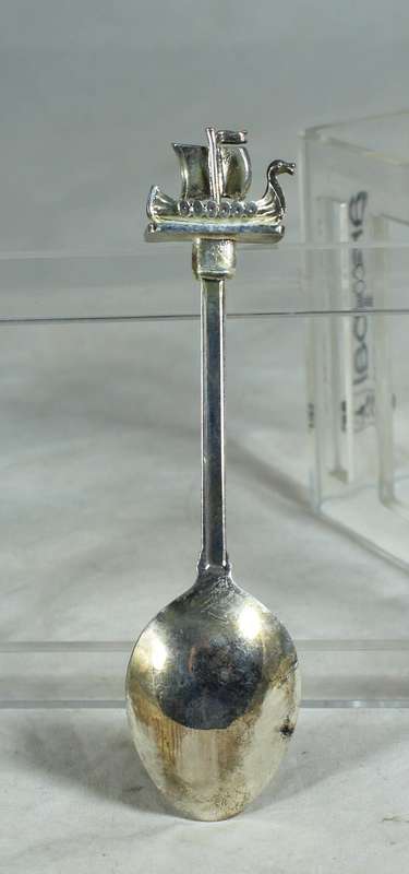 Souvenir spoon - Norge ship