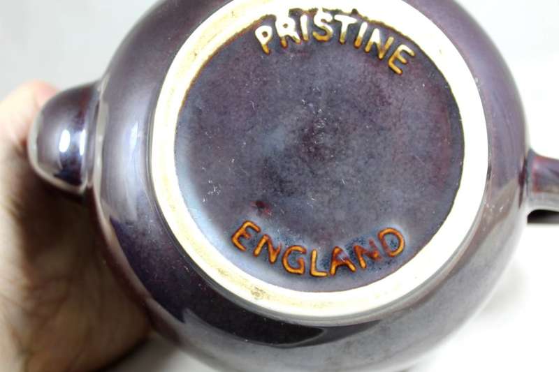 Pristine - England - tea kettle