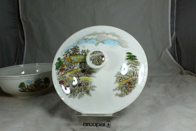 Alfred Meakin - John Peel cottage - tureen